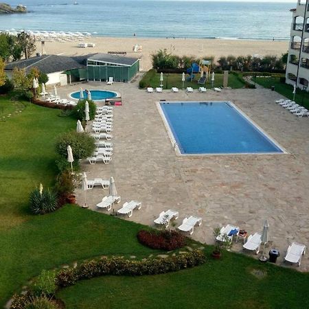 Aparthotel Regina Mare 茨雷沃 外观 照片
