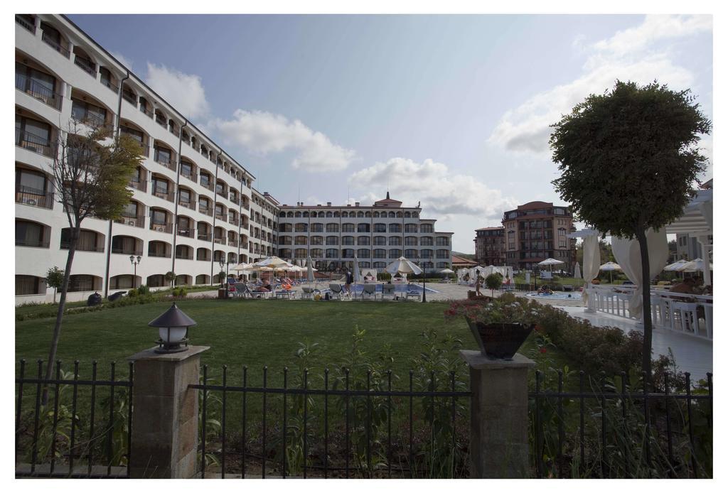 Aparthotel Regina Mare 茨雷沃 外观 照片