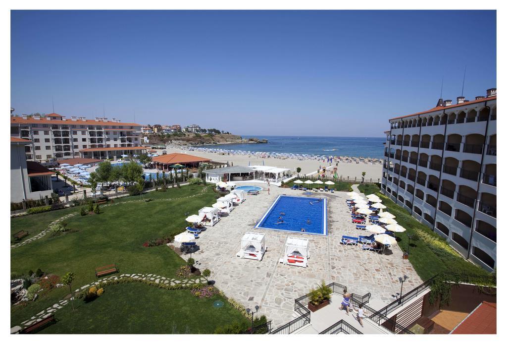 Aparthotel Regina Mare 茨雷沃 外观 照片