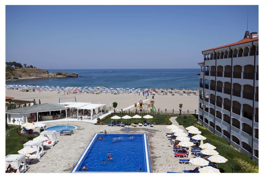 Aparthotel Regina Mare 茨雷沃 外观 照片