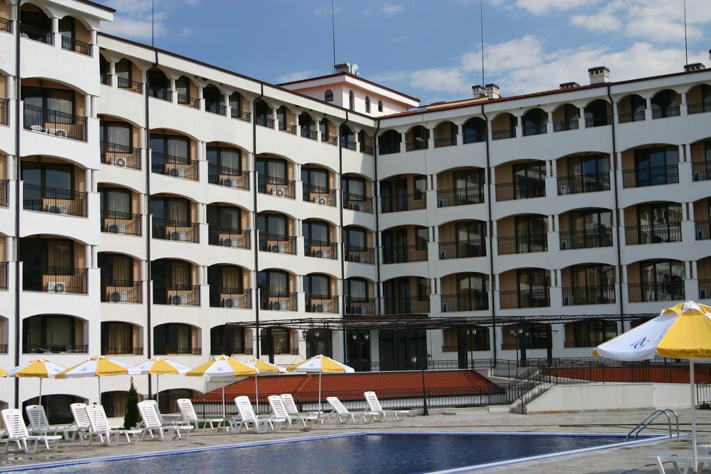 Aparthotel Regina Mare 茨雷沃 外观 照片