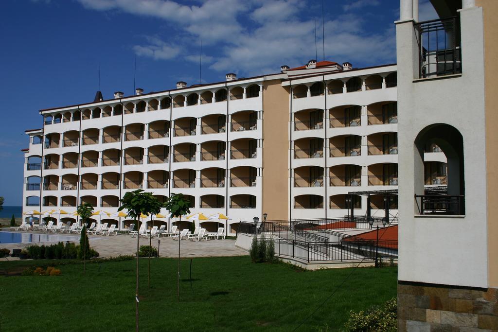 Aparthotel Regina Mare 茨雷沃 外观 照片